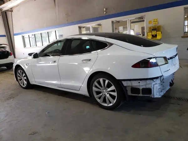 5YJSA1E2XGF160386 2016 TESLA MODEL S - Image 2