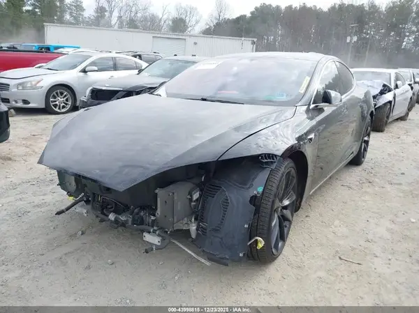 5YJSA1E2XHF176458 2017 TESLA MODEL S - Image 2