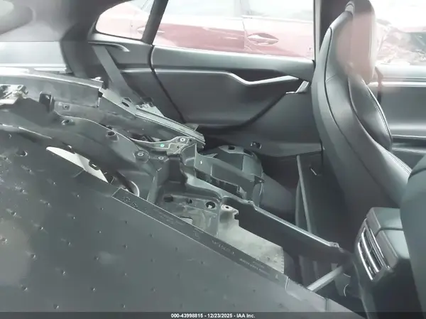 5YJSA1E2XHF176458 2017 TESLA MODEL S - Image 8