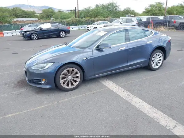 5YJSA1E2XHF190425 2017 TESLA MODEL S - Image 2