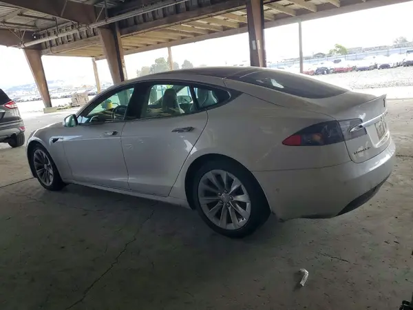 5YJSA1E2XHF190585 2017 TESLA MODEL S - Image 2