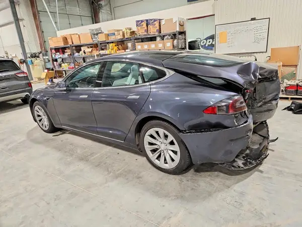 5YJSA1E2XHF190635 2017 TESLA MODEL S - Image 2