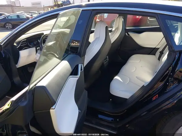 5YJSA1E2XHF193387 2017 TESLA MODEL S - Image 8