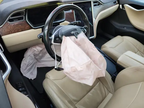 5YJSA1E2XHF194717 2017 TESLA MODEL S - Image 8