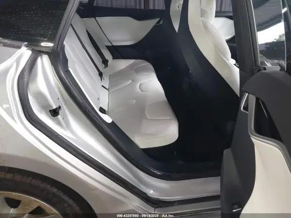 5YJSA1E2XHF197827 2017 TESLA MODEL S - Image 8