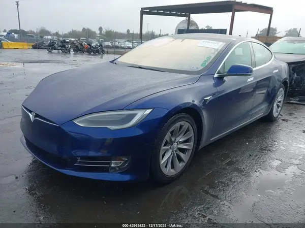 5YJSA1E2XHF202430 2017 TESLA MODEL S - Image 2
