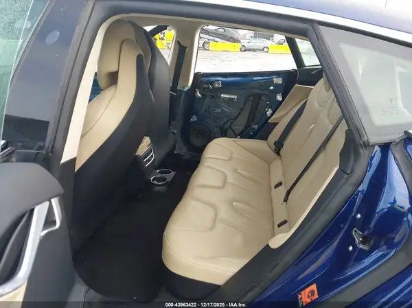 5YJSA1E2XHF202430 2017 TESLA MODEL S - Image 8