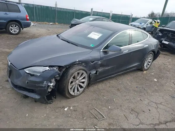 5YJSA1E2XHF202864 2017 TESLA MODEL S - Image 2