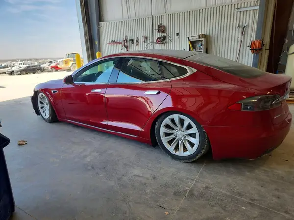5YJSA1E2XHF208261 2017 TESLA MODEL S - Image 2