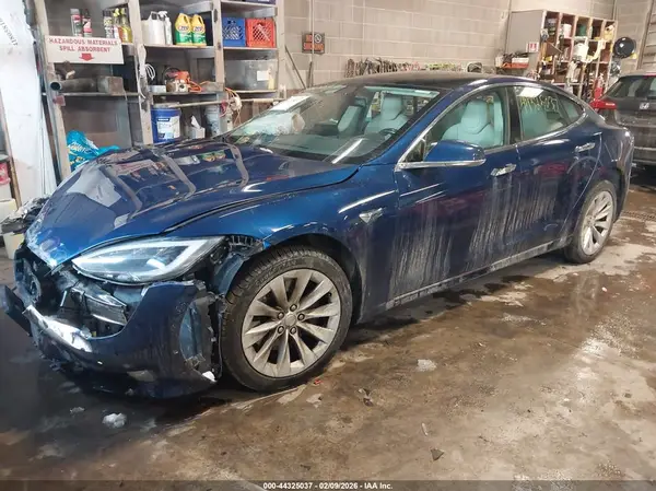 5YJSA1E2XHF229479 2017 TESLA MODEL S - Image 2