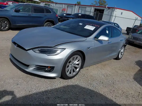 5YJSA1E2XHF232236 2017 TESLA MODEL S - Image 2
