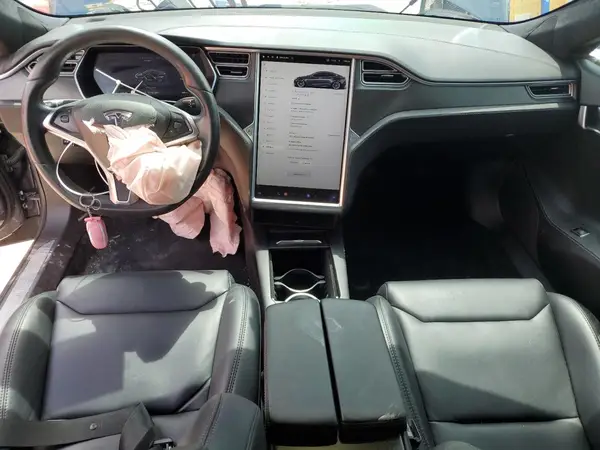 5YJSA1E2XJF244795 2018 TESLA MODEL S - Image 8