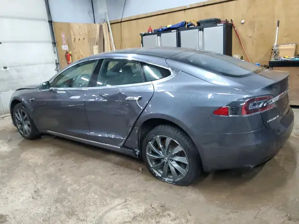 5YJSA1E2XJF245204 2018 TESLA MODEL S - Image 2