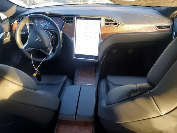 5YJSA1E2XJF245848 2018 TESLA MODEL S - Image 8