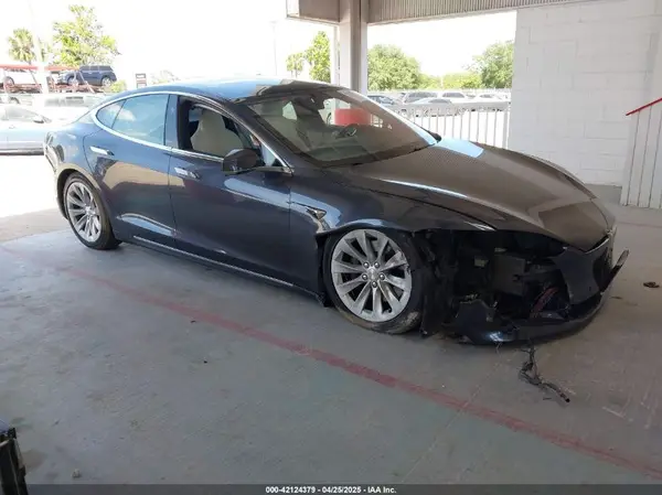 5YJSA1E2XJF246112 2018 TESLA MODEL S - Image 1