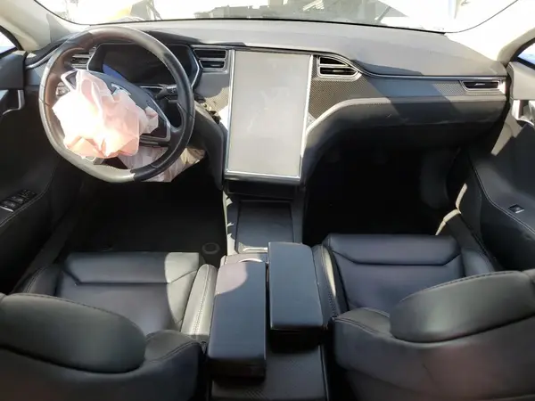 5YJSA1E2XJF247938 2018 TESLA MODEL S - Image 8