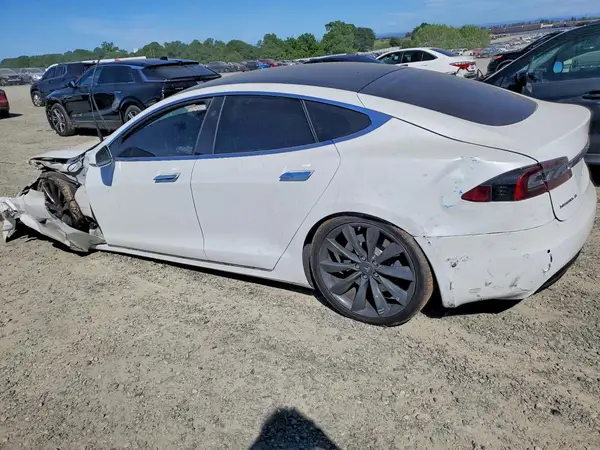 5YJSA1E2XJF248121 2018 TESLA MODEL S - Image 2