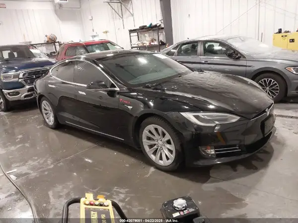 5YJSA1E2XJF248751 2018 TESLA MODEL S - Image 1