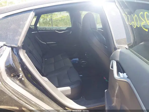 5YJSA1E2XJF252489 2018 TESLA MODEL S - Image 8
