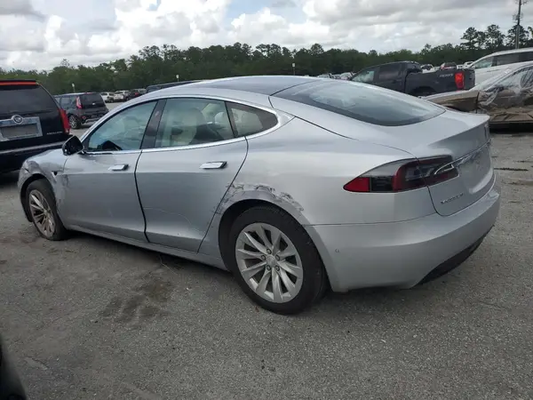 5YJSA1E2XJF254775 2018 TESLA MODEL S - Image 2