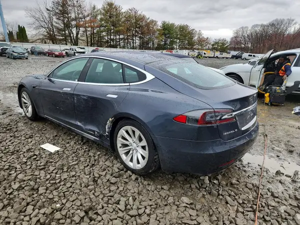 5YJSA1E2XJF258115 2018 TESLA MODEL S - Image 2