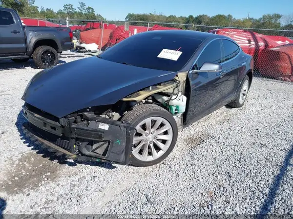 5YJSA1E2XJF270264 2018 TESLA MODEL S - Image 2