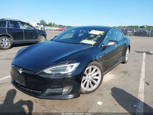 5YJSA1E2XJF272533 2018 TESLA MODEL S - Image 2