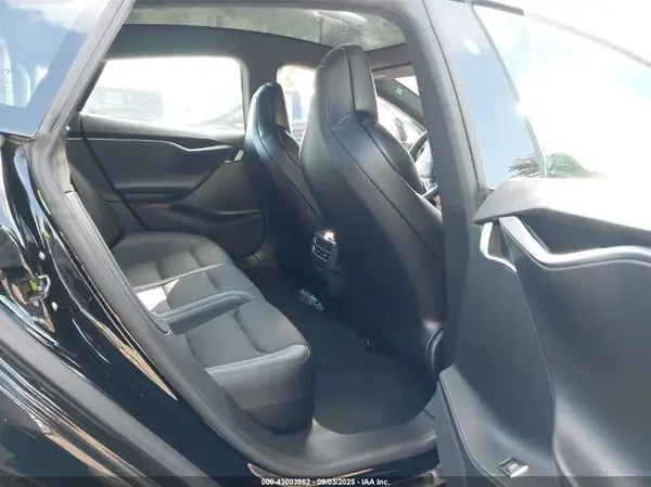 5YJSA1E2XJF272533 2018 TESLA MODEL S - Image 8