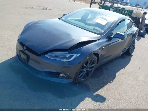 5YJSA1E2XJF274024 2018 TESLA MODEL S - Image 2