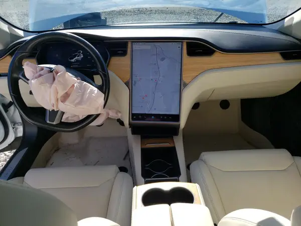 5YJSA1E2XJF274895 2018 TESLA MODEL S - Image 8