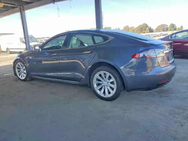 5YJSA1E2XJF287792 2018 TESLA MODEL S - Image 2