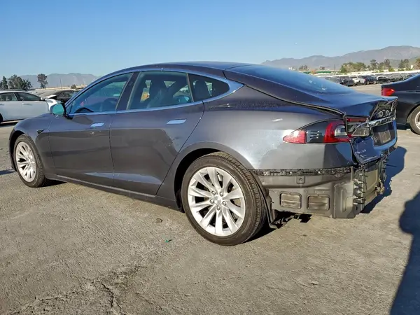 5YJSA1E2XJF292362 2018 TESLA MODEL S - Image 2