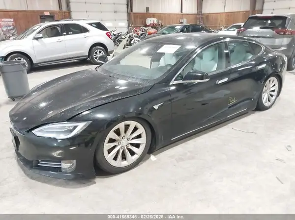 5YJSA1E2XKF313955 2019 TESLA MODEL S - Image 2