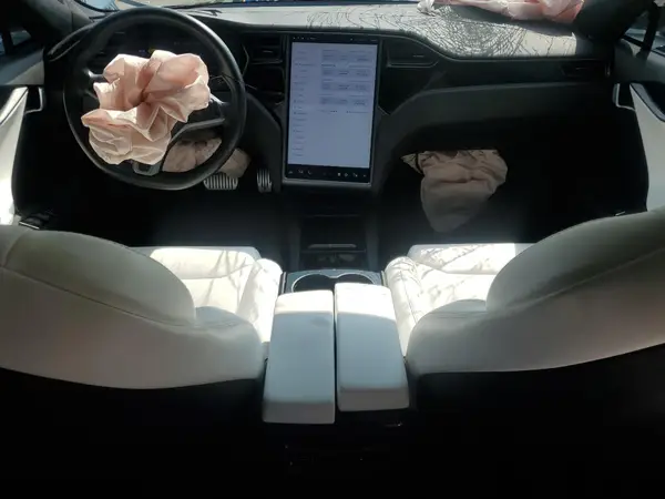 5YJSA1E2XKF337365 2019 TESLA MODEL S - Image 8