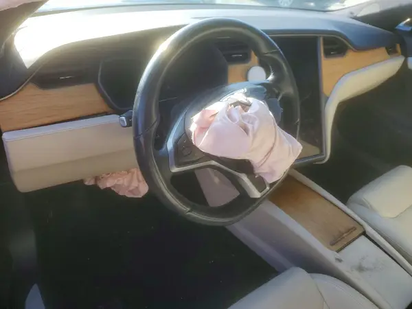 5YJSA1E2XLF411059 2020 TESLA MODEL S - Image 8