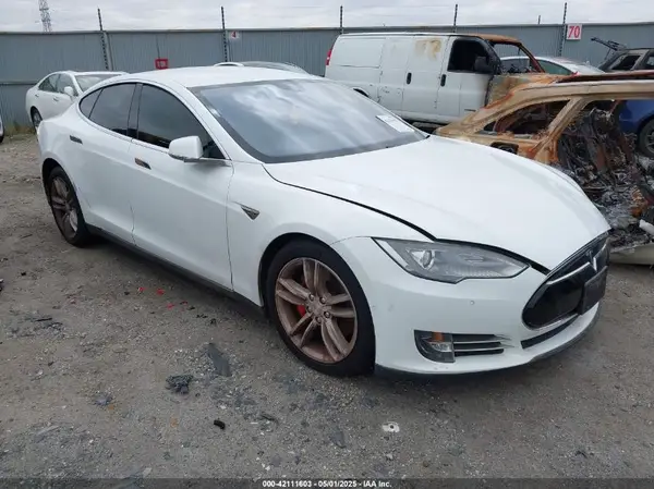 5YJSA1E40GF123543 2016 TESLA MODEL S - Image 1