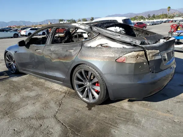 5YJSA1E40HF236023 2017 TESLA MODEL S - Image 2