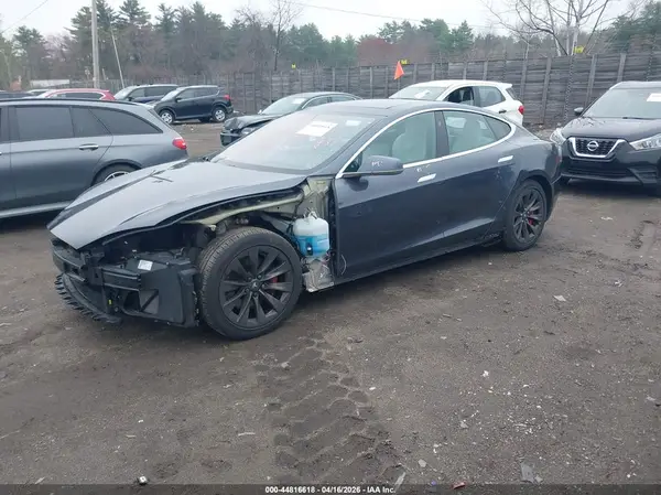 5YJSA1E40JF293215 2018 TESLA MODEL S - Image 2