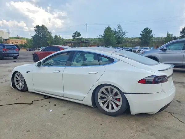 5YJSA1E40KF330376 2019 TESLA MODEL S - Image 2