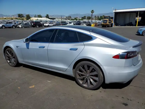 5YJSA1E41GF153750 2016 TESLA MODEL S - Image 2
