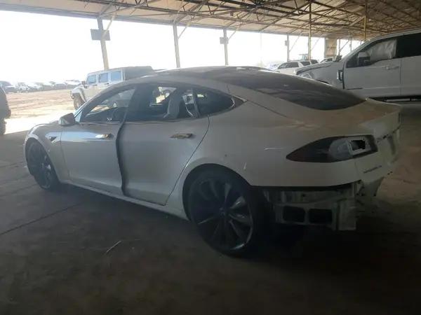 5YJSA1E41HF219389 2017 TESLA MODEL S - Image 2