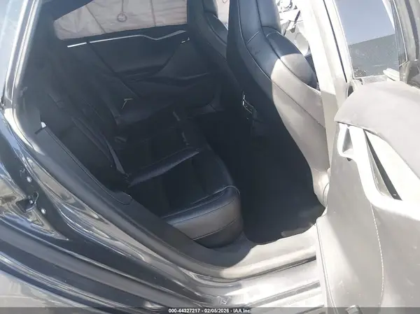 5YJSA1E41JF245898 2018 TESLA MODEL S - Image 8