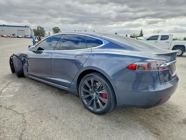 5YJSA1E41LF396694 2020 TESLA MODEL S - Image 2