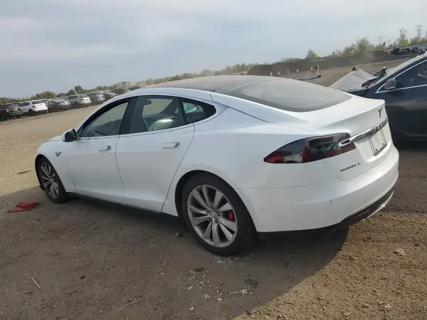 5YJSA1E42GF130493 2016 TESLA MODEL S - Image 2