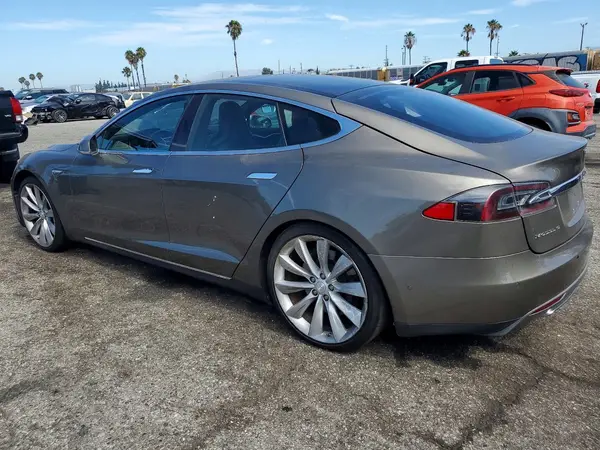 5YJSA1E42GF137220 2016 TESLA MODEL S - Image 2