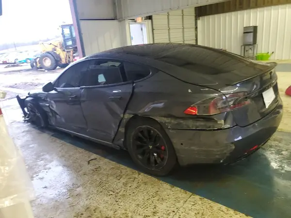 5YJSA1E42JF245893 2018 TESLA MODEL S - Image 2