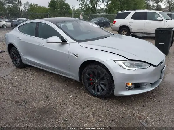 5YJSA1E42JF265898 2018 TESLA MODEL S - Image 1