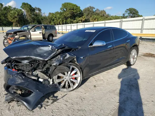 5YJSA1E43HF188520 2017 TESLA MODEL S - Image 1