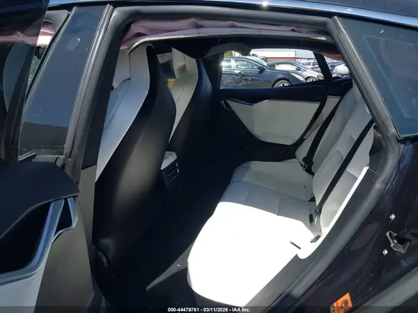5YJSA1E43HF213285 2017 TESLA MODEL S - Image 8
