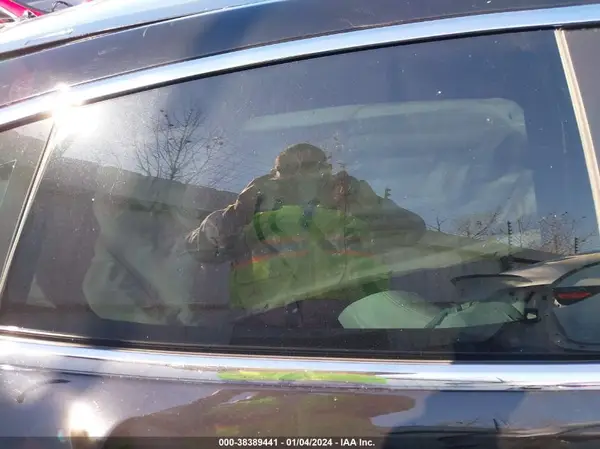 5YJSA1E43JF251900 2018 TESLA MODEL S - Image 8